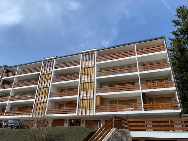 Cozy Central Apartment At A Special Price! Κρανς Μοντάνα Εξωτερικό φωτογραφία