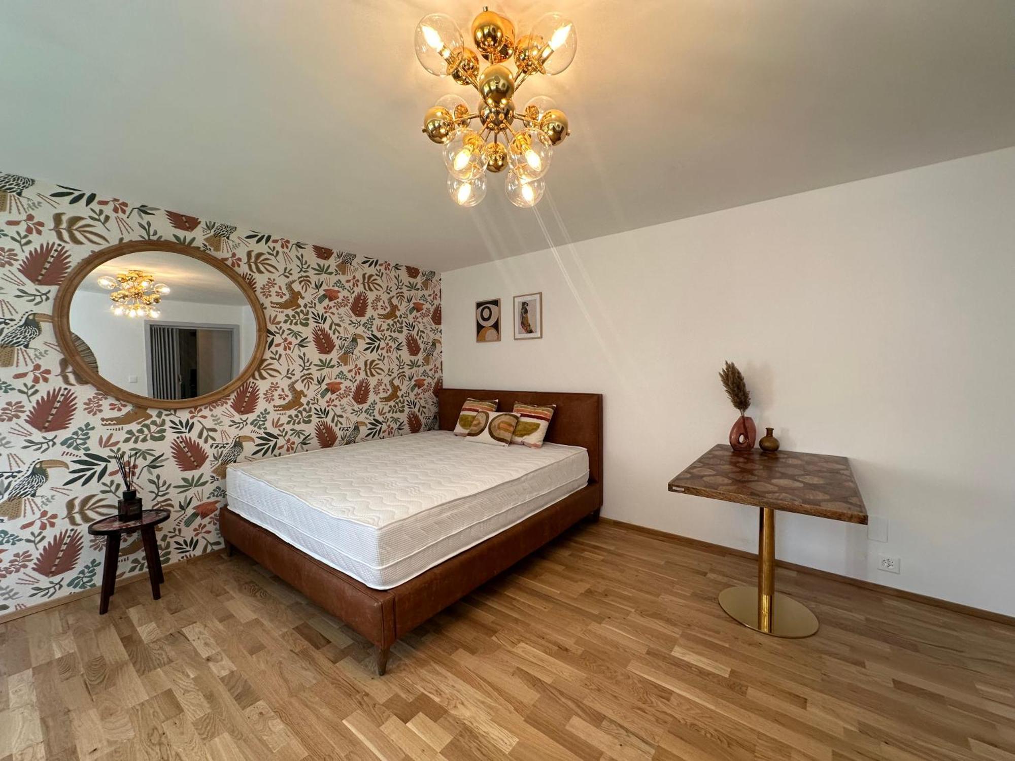 Cozy Central Apartment At A Special Price! Κρανς Μοντάνα Εξωτερικό φωτογραφία