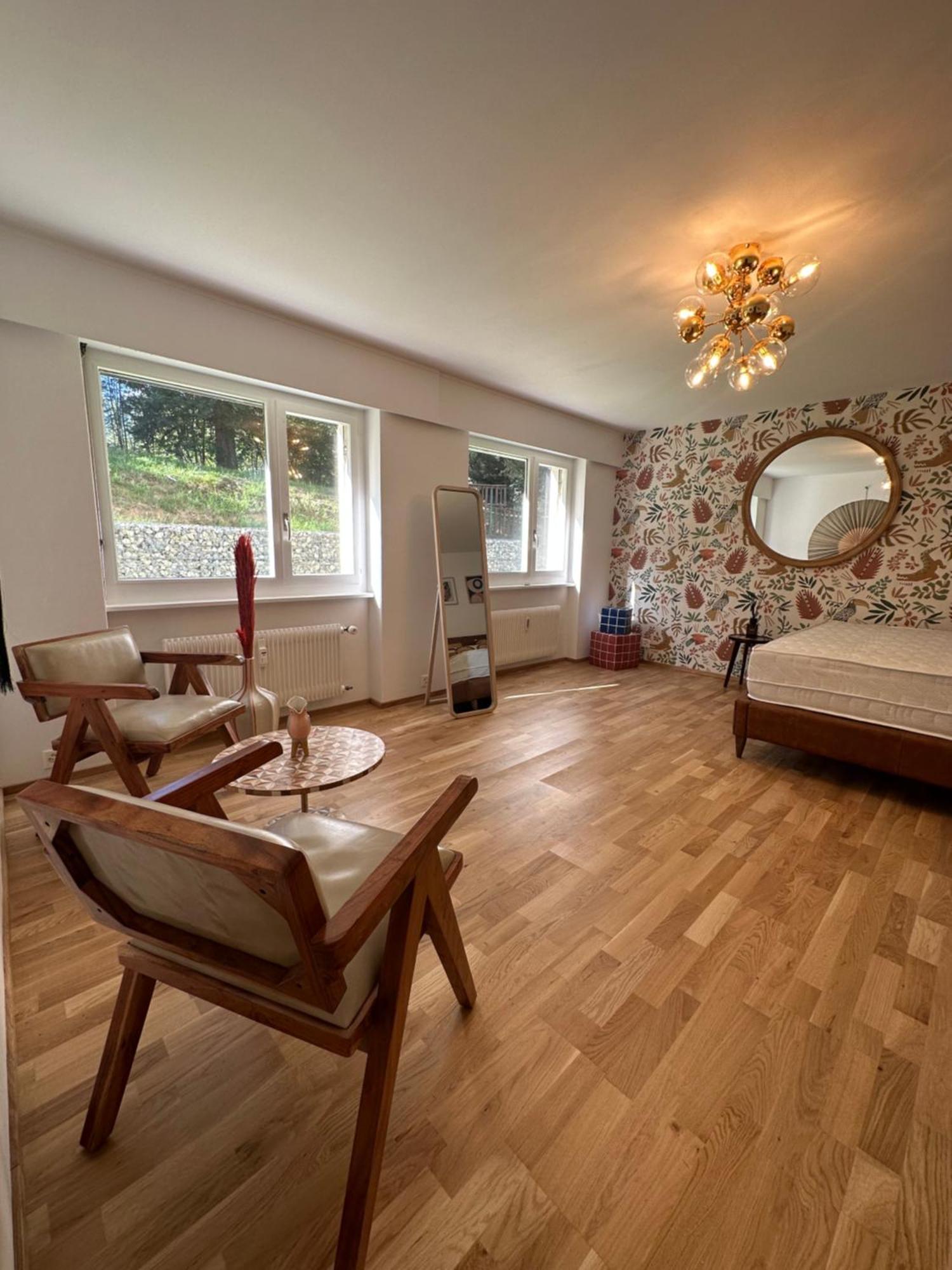 Cozy Central Apartment At A Special Price! Κρανς Μοντάνα Εξωτερικό φωτογραφία