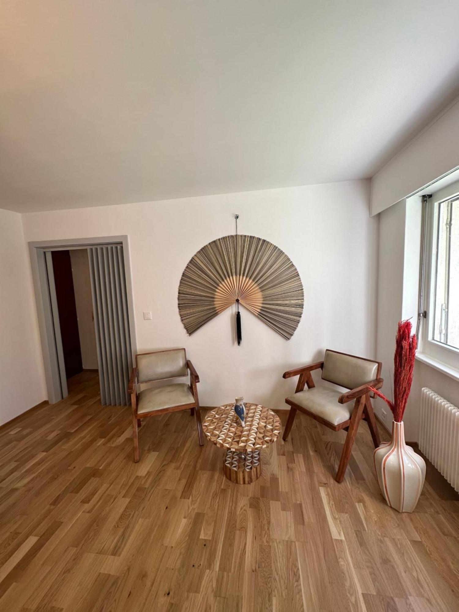 Cozy Central Apartment At A Special Price! Κρανς Μοντάνα Εξωτερικό φωτογραφία